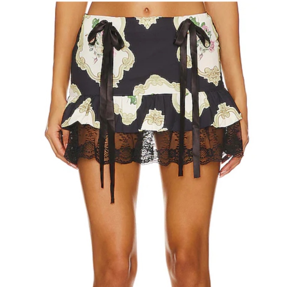 NWT! Zemeta Renaissance Rose Tutu Skirt in Black